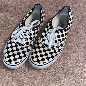 VANS CHECKERBOARD SHOES SIZE 9